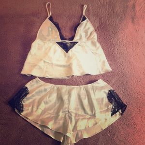 Never worn Victoria’s Secret white satin sleep set